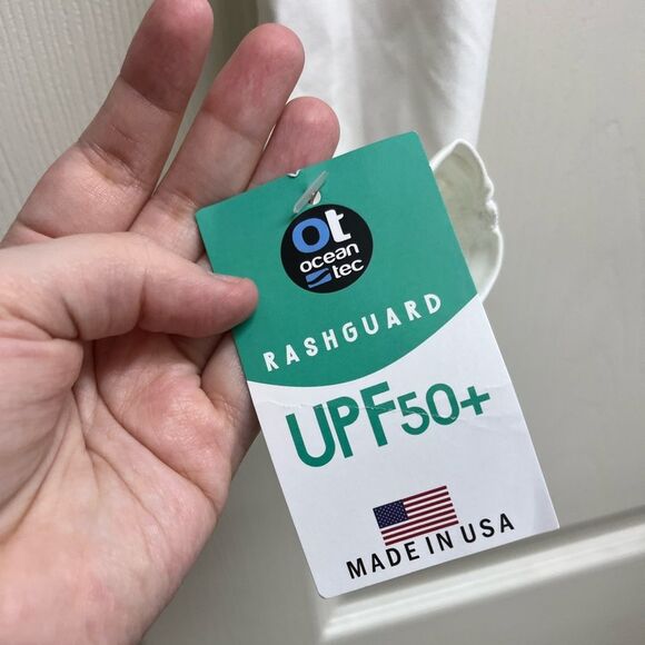 NWT Southern Saint Women’s Fitted White Crop Sun Shirt Rashguard SZ S Beach - Picture 5 of 5